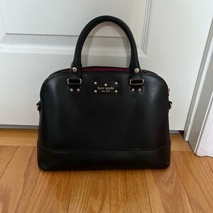 Black Kate spade purse with crossbody strap